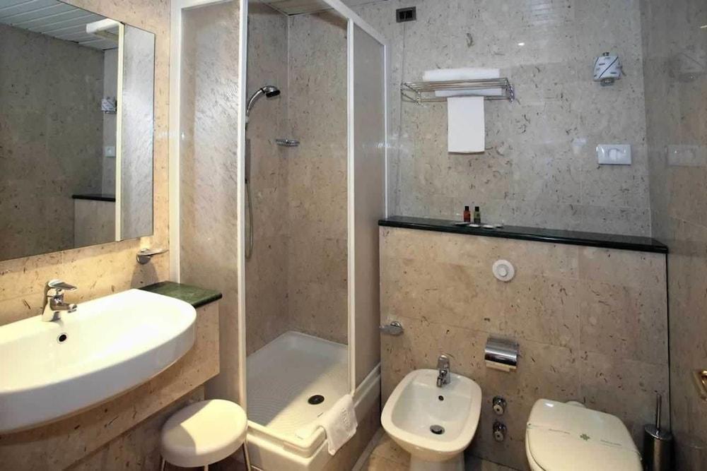 טרני Hotel De Paris מראה חיצוני תמונה