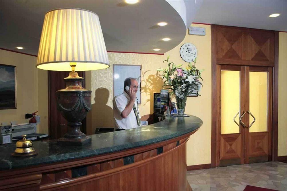 טרני Hotel De Paris מראה חיצוני תמונה